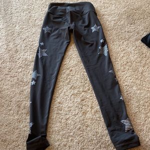 Victoria Sport excellent condition gray leggings silver stars